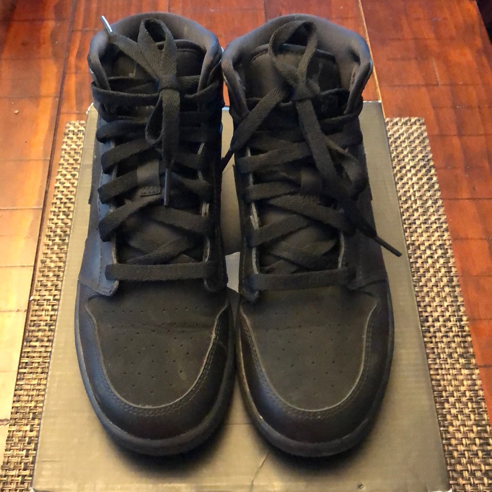 Air Jordan 1 Mid BG in perfect condition